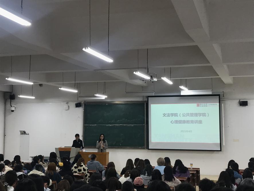 196DB7BF8A6C564ABC52E01479B0F4F5