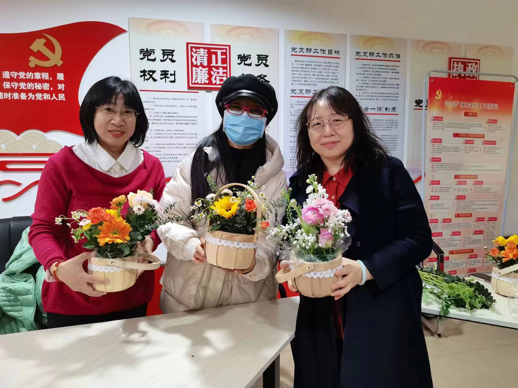 a2215ab83116487b0e8a230e15d890d