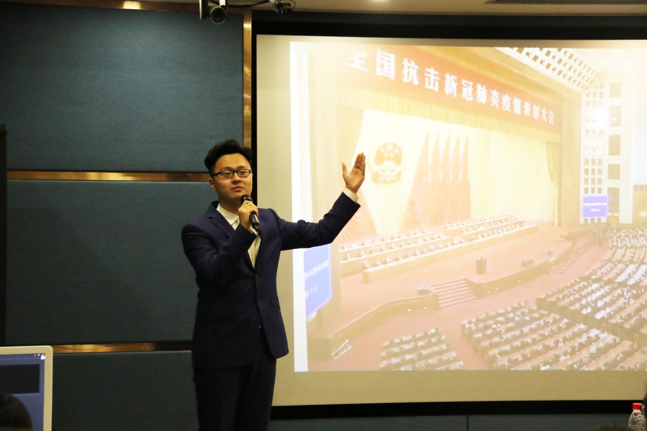 冠军王智健 比赛现场 冠军王智健 比赛现场